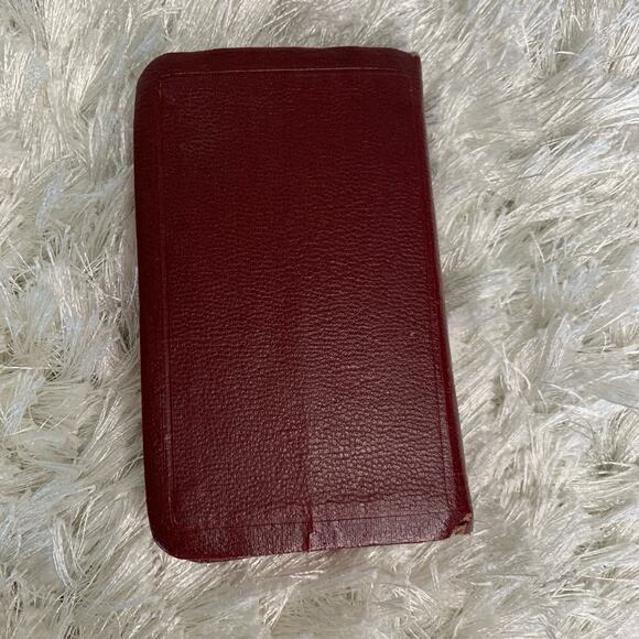 1946 Leather Bound Red New Testament Mini Size 3 x 5" Red Edges - Picture 6 of 6
